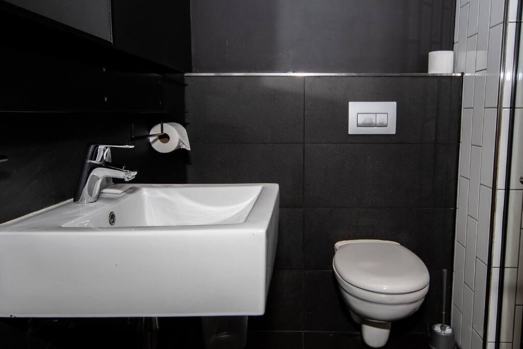 Modern In Wex1 538 * Le Cap